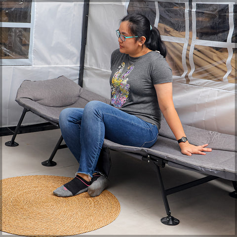Travel folding bed