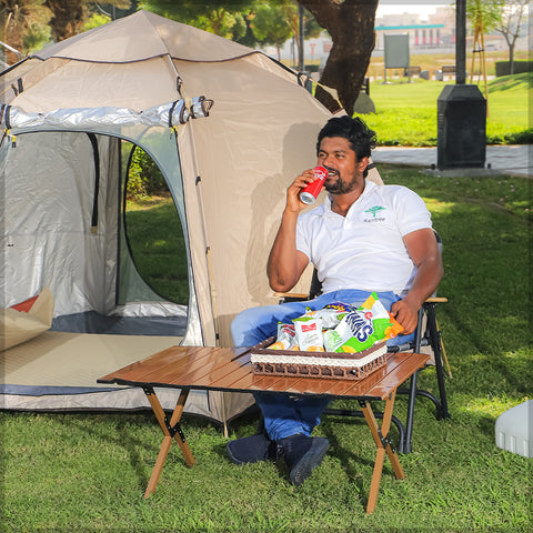 Outdoor folding table