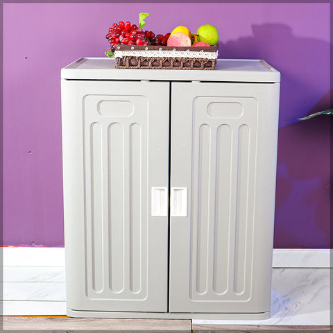 Lockable storage cabinet