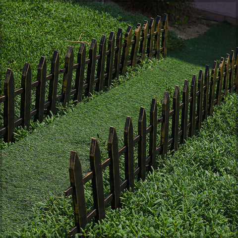Plastic fence for garden