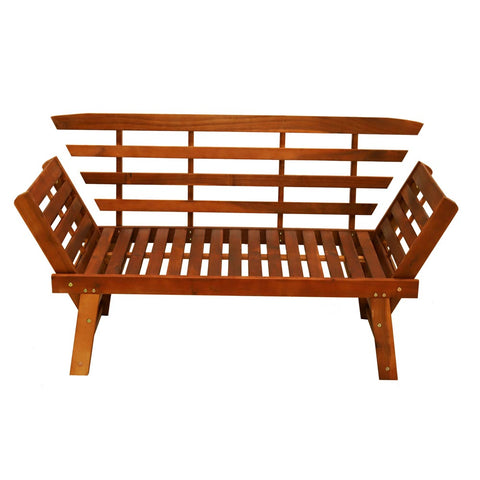 أريكة خشبية صلبة من خشب السنط في الهواء الطلق