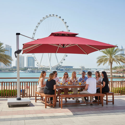 مظلة ذات تصميم علوي مزدوج وقاعدة رخامية تزن 150 كجم