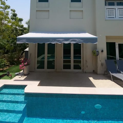 Shield yourself in luxury with our Sunshade 400cm*250cm. 