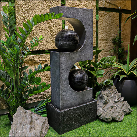 Landscaping sphere fountain
