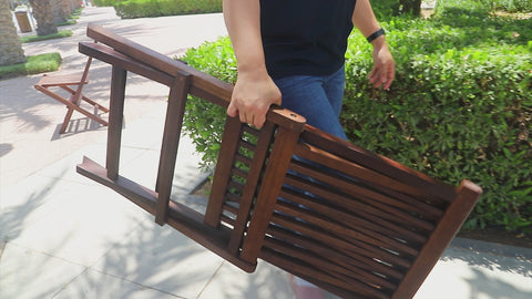 This foldable wooden garden chair is the perfect addition to any outdoor space.